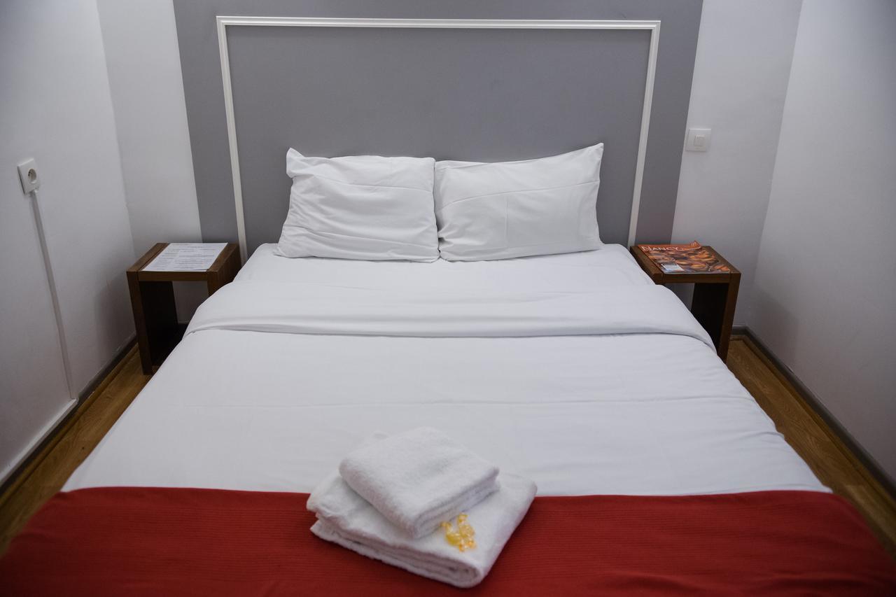 Hotel Le Stanislas Nancy Bagian luar foto