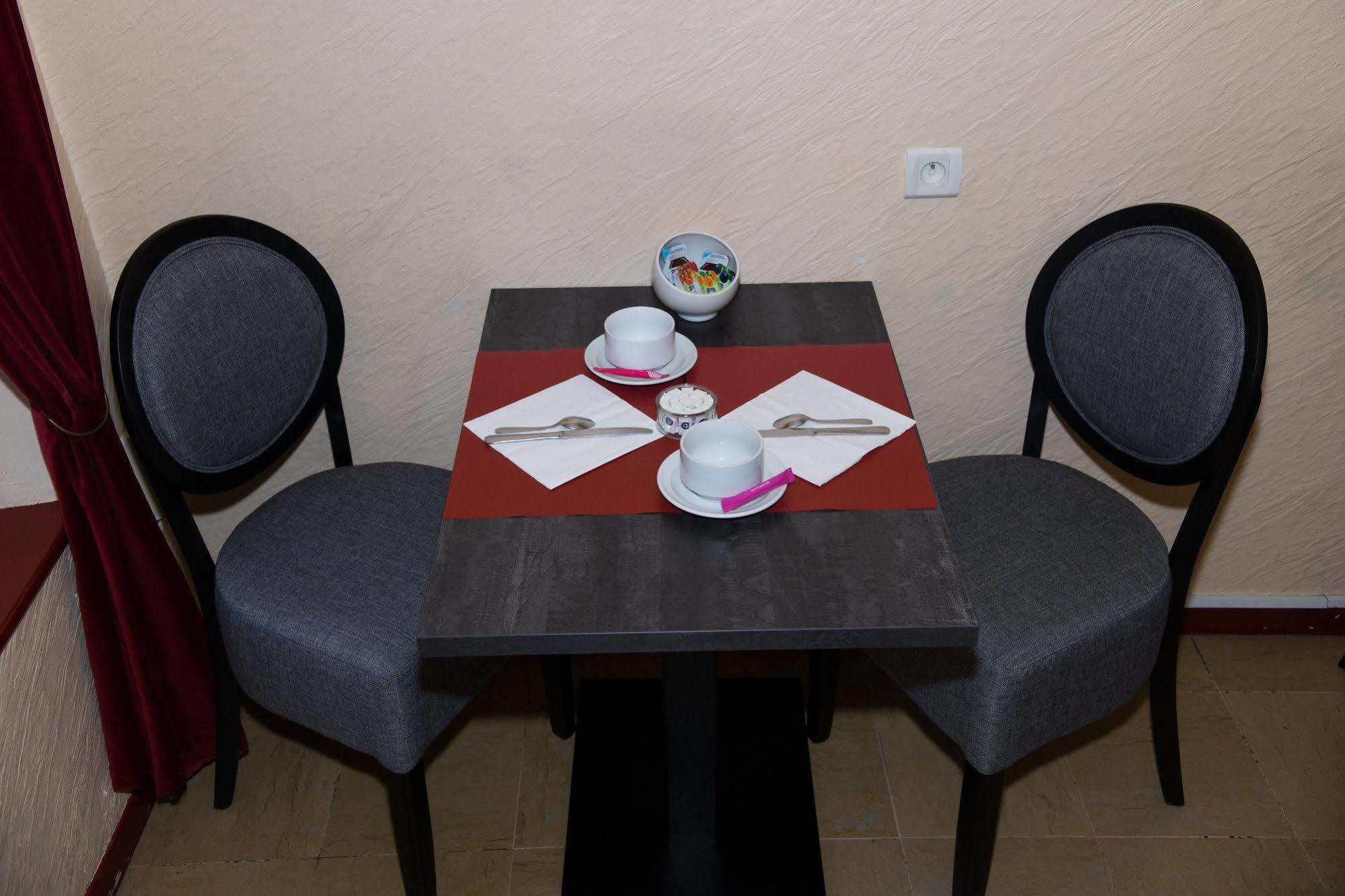 Hotel Le Stanislas Nancy Bagian luar foto